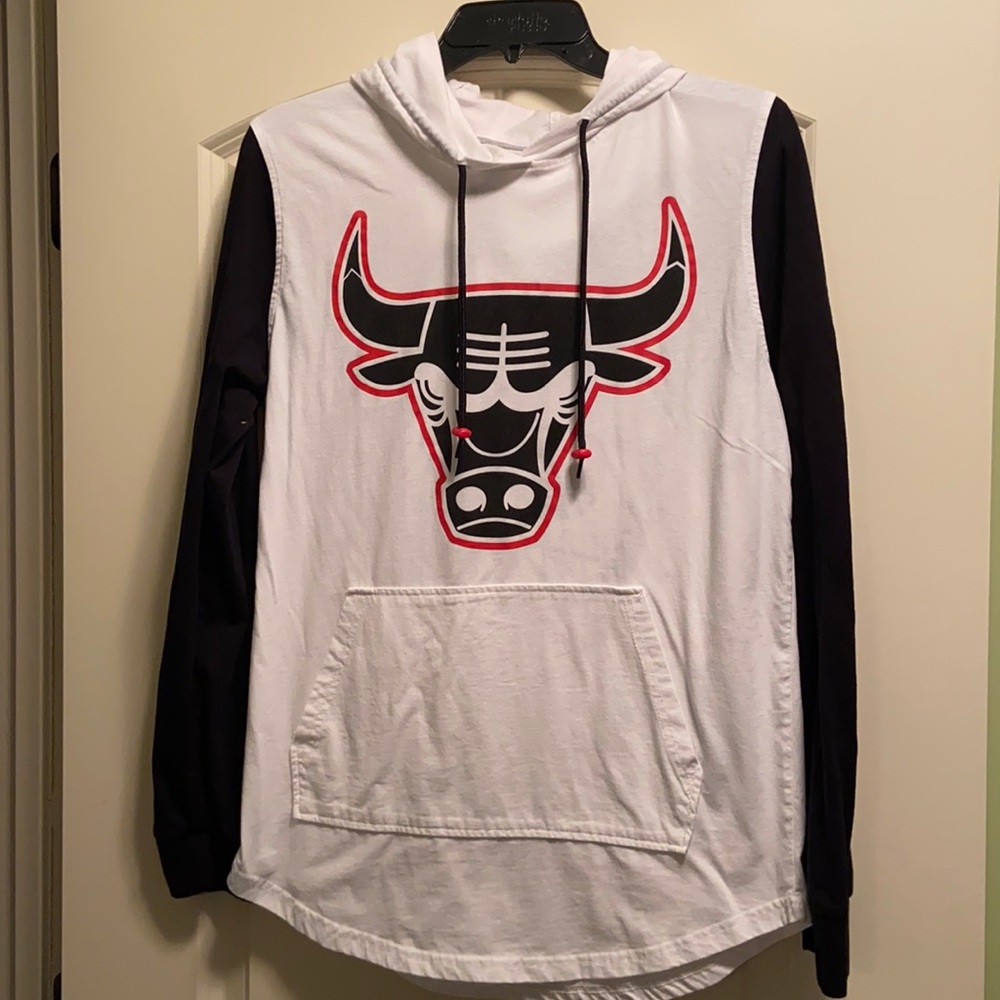 Hooded long sleeve T-shirt